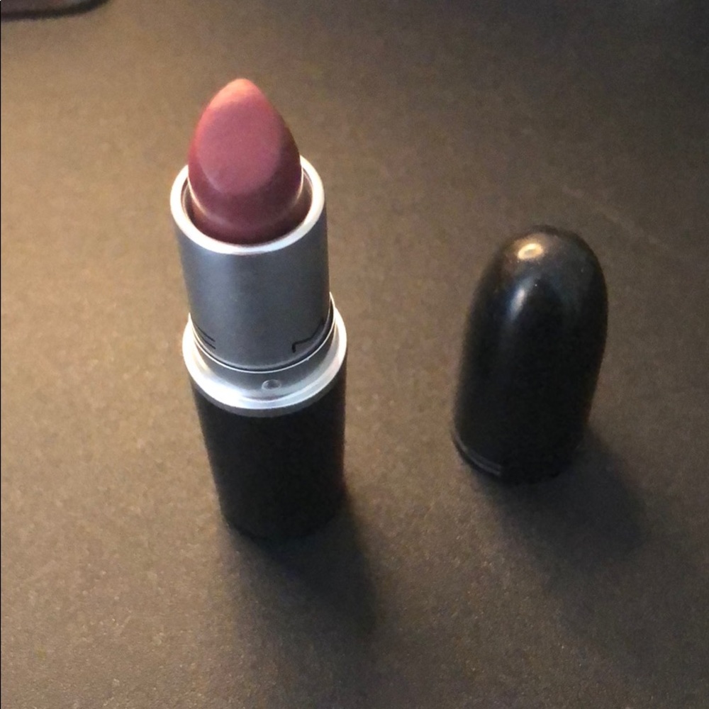 Mac lipstick in capricious